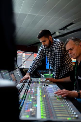 レコーディングスタジオの風景